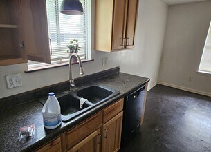 3303 Roaming Woods Ln in Spring, TX - Building Photo - Building Photo