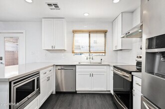 6063 N Granite Reef Rd in Scottsdale, AZ - Building Photo - Building Photo