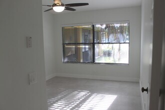 1518 Primrose Ln in Wellington, FL - Building Photo - Building Photo