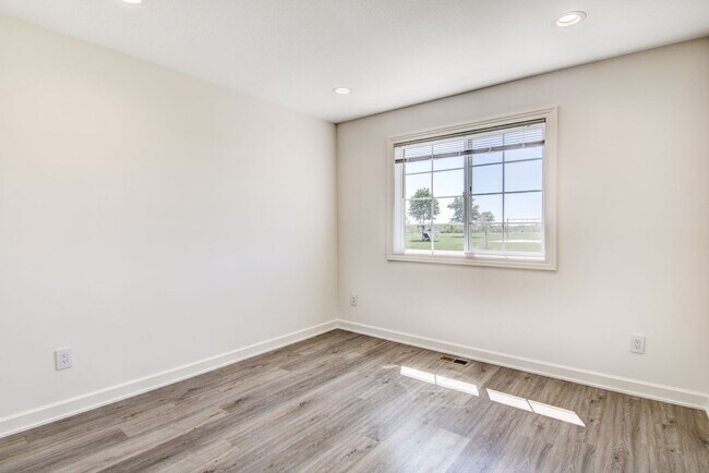 2474 Dawes Place in River Falls, WI - Building Photo - Building Photo