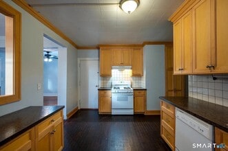 166 Beaver St in Ansonia, CT - Building Photo - Building Photo