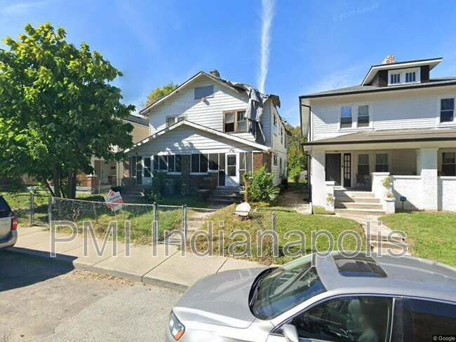 property at 2826 N Park Ave