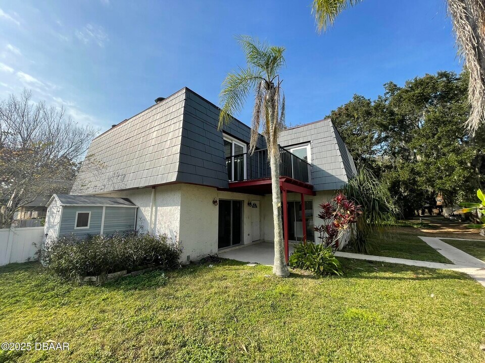 97 Springwood Square in Port Orange, FL - Building Photo