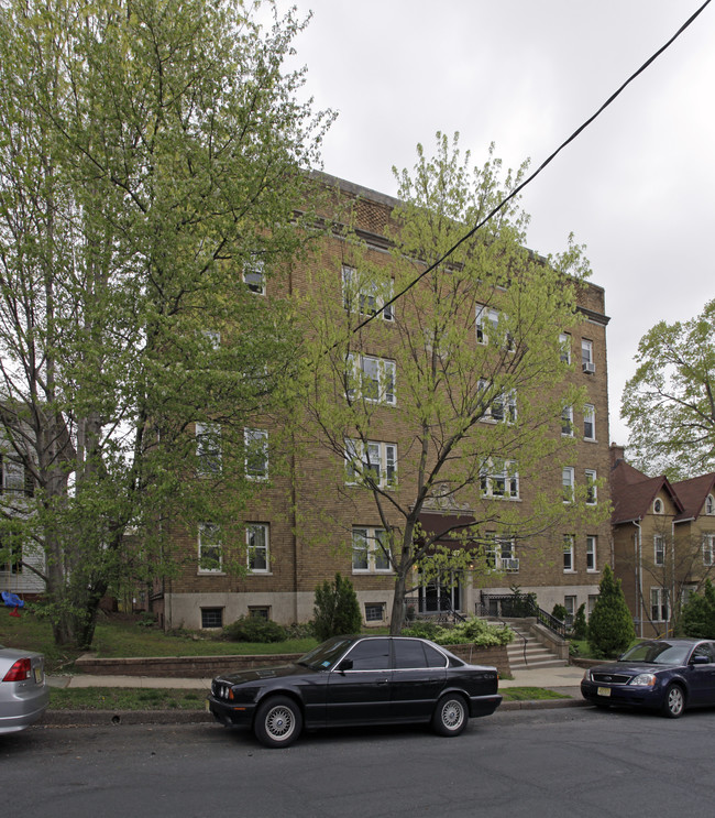 47 Union Street in Montclair, NJ - Foto de edificio - Building Photo