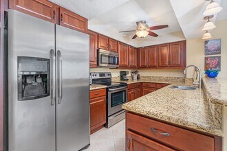 3051 S Atlantic Ave in Daytona Beach Shores, FL - Building Photo - Building Photo