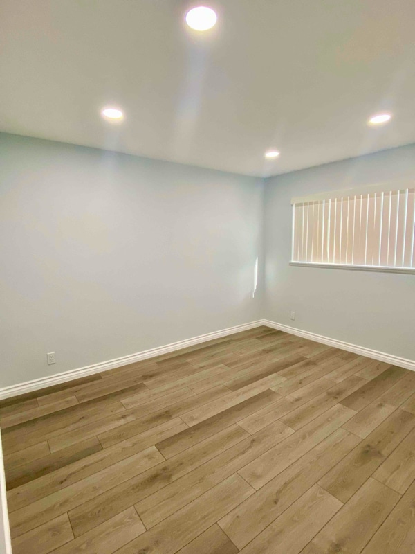 2304 E Virginia Ave in Anaheim, CA - Foto de edificio - Building Photo