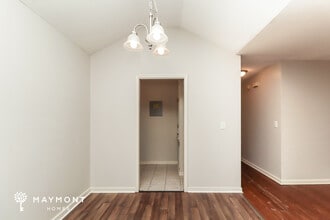 219 Falcon Cove in Brandon, MS - Foto de edificio - Building Photo