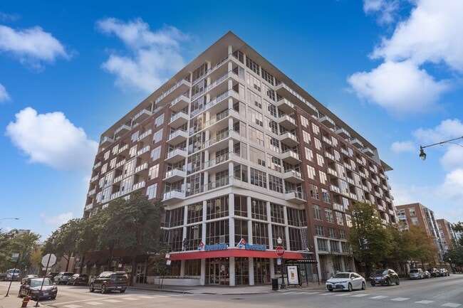 property at 901 W Madison St