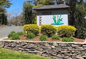 3 Laurel Ln in Avon, CT - Building Photo