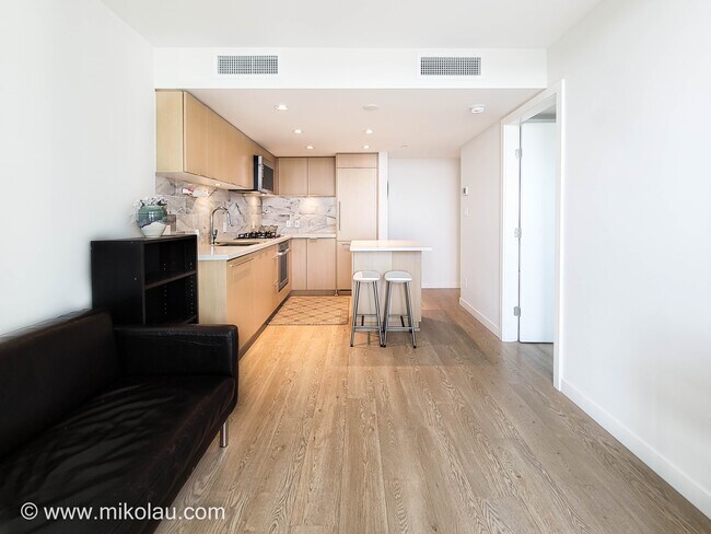 8189 Cambie St. in Vancouver, BC - Building Photo - Building Photo