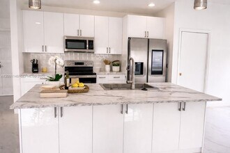 7580 Texas Trail in Boca Raton, FL - Building Photo - Building Photo