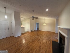 1417 Keys Crossing Dr NE in Atlanta, GA - Building Photo - Building Photo