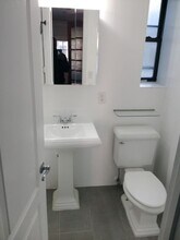 345 E 5th St in New York, NY - Building Photo - Building Photo