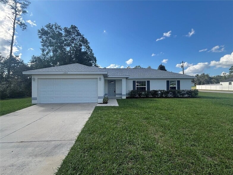 13724 SW 32nd Terrace Rd in Ocala, FL - Building Photo
