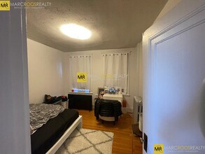 39 Chester St, Unit 10 in Boston, MA - Building Photo - Building Photo