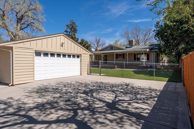 5647 S Foresthill St in Littleton, CO - Building Photo - Building Photo