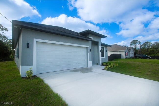2906 16th St SW in Lehigh Acres, FL - Foto de edificio - Building Photo