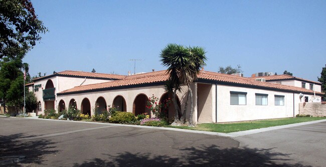 1051 Bryan Ave in Tustin, CA - Building Photo - Building Photo