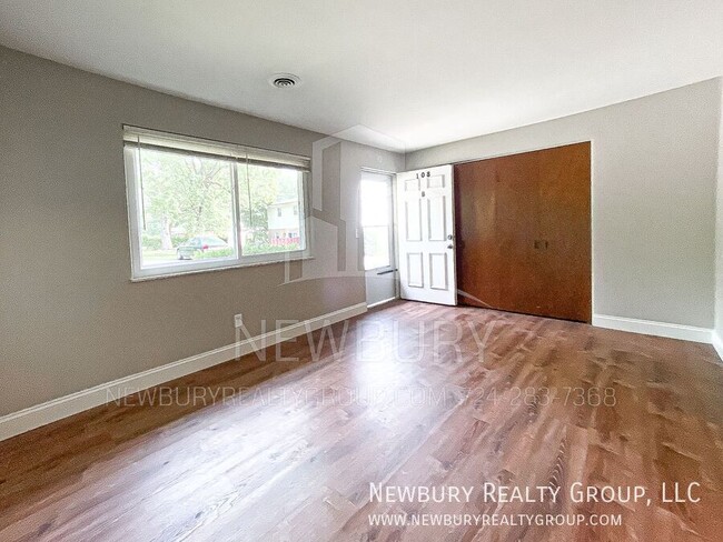 property at 108 St Andrews Dr