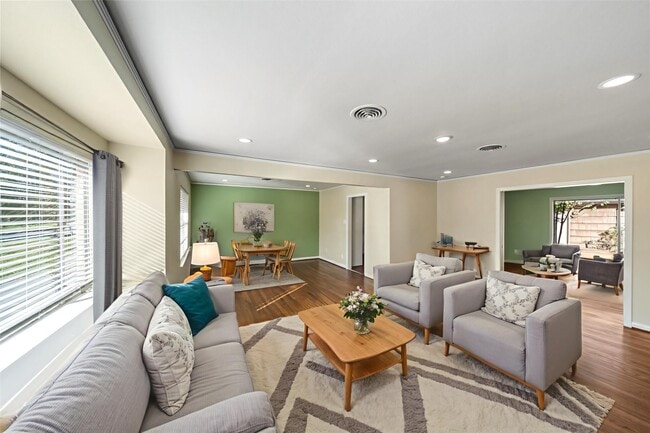 4614 Merwin St in Houston, TX - Foto de edificio - Building Photo