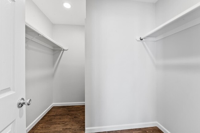 property at 1916 Grand Ave