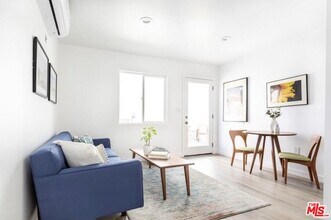 1733 S New England St in Los Angeles, CA - Building Photo - Building Photo