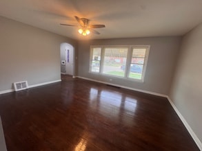 10945 S Green St in Chicago, IL - Building Photo - Building Photo