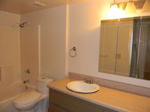 13230 North 21st Pl in Phoenix, AZ - Building Photo - Building Photo