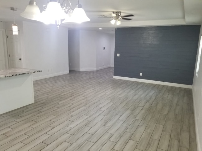 1406 E Renfro St in Plant City, FL - Building Photo - Building Photo