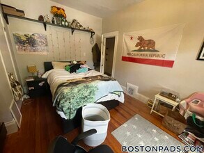 348 Faneuil St in Boston, MA - Building Photo - Building Photo
