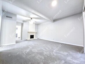 3815 Paces Ferry W in Atlanta, GA - Building Photo - Building Photo