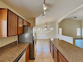 17568 W Voltaire St in Surprise, AZ - Building Photo - Building Photo