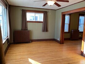 1313 Hughitt Ave in Superior, WI - Building Photo