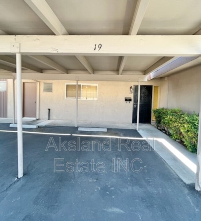 805 Tully Rd-Unit -19 in Modesto, CA - Building Photo