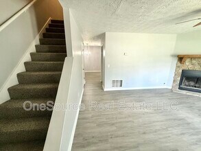 3626 N Hopkins Ct in Powder Springs, GA - Building Photo - Building Photo