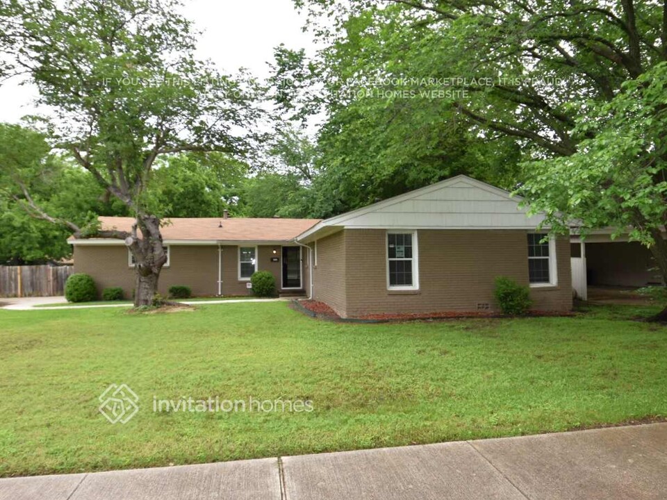 3820 Norton Dr in Richland Hills, TX - Foto de edificio
