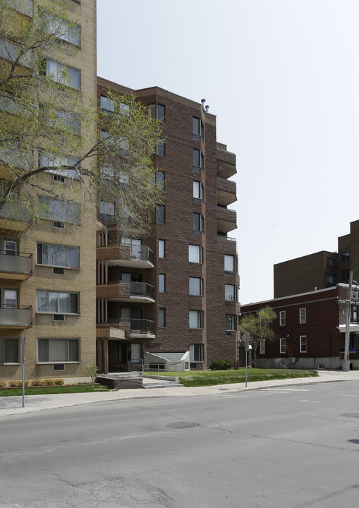 4500 LaSalle in Montréal, QC - Building Photo