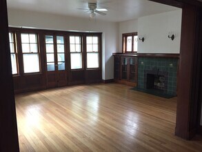 3006 W Logan Blvd in Chicago, IL - Building Photo - Building Photo