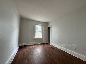 19 Chester St in Woonsocket, RI - Building Photo - Building Photo