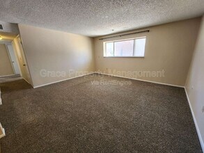 12196 N Melody Dr in Denver, CO - Building Photo - Building Photo