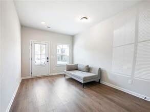 7115 Chara Ln in Atlanta, GA - Building Photo - Building Photo