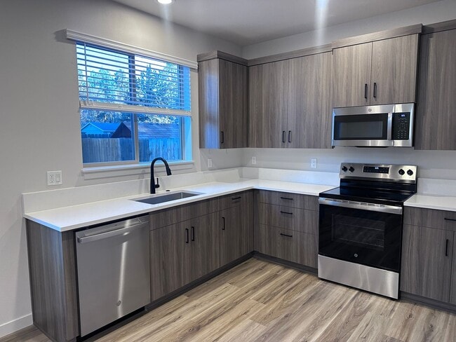 property at 823 SE 5th St