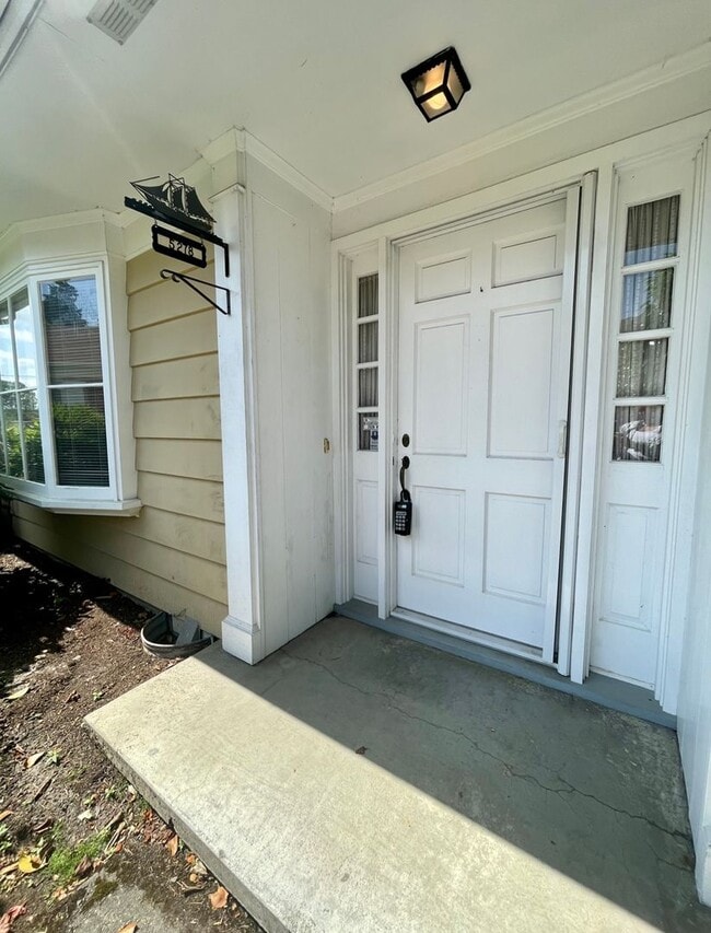 property at 5278 SW Scholls Ferry Rd