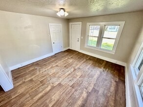 714 W 15th St in Ada, OK - Building Photo - Building Photo