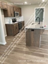 829 S Parkside Cir in Nixa, MO - Foto de edificio - Building Photo