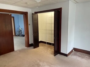 19 Central St, Unit 2 in Beverly, MA - Building Photo - Building Photo