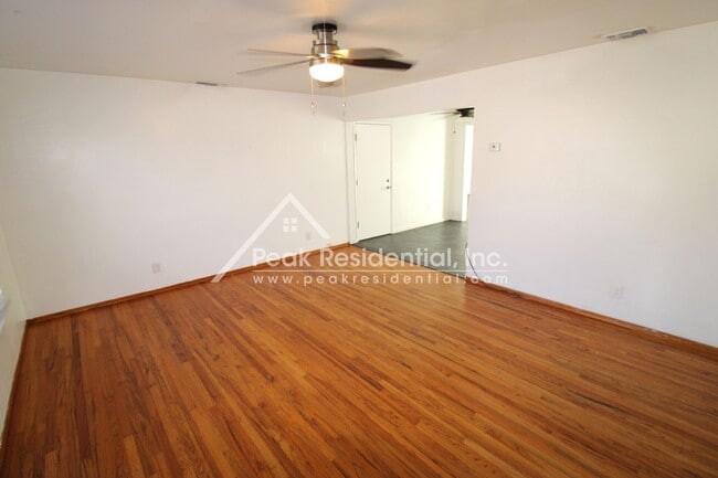 7116 Oakberry Way in Citrus Heights, CA - Foto de edificio - Building Photo