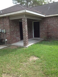 1616 Joe Miller Rd, Unit a in Lake Charles, LA - Foto de edificio - Building Photo