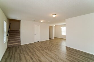 5230 Jade Crossing in San Antonio, TX - Building Photo - Building Photo
