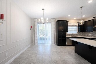 3749 Brighton Park Cir in Belle Isle, FL - Building Photo - Building Photo